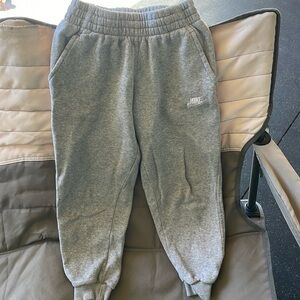 Boys small Nike sweatpants